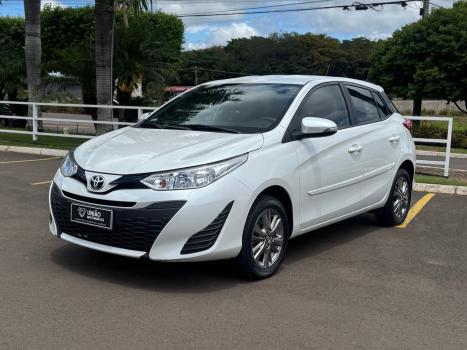 TOYOTA Yaris Hatch 1.5 16V 4P FLEX XL PLUS CONNECT MULTIDRIVE AUTOMÁTICO CVT, Foto 1