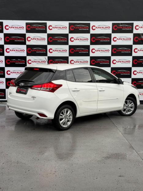 TOYOTA Yaris Hatch 1.3 16V 4P FLEX XL PLUS TECH MULTIDRIVE AUTOMÁTICO CVT, Foto 3