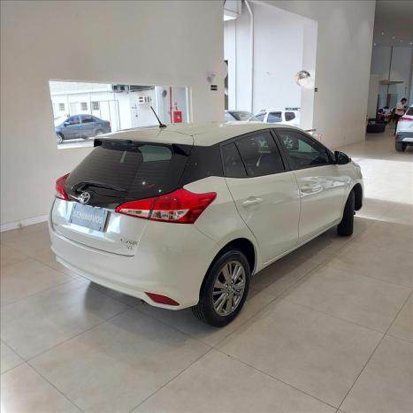 TOYOTA Yaris Hatch 1.3 16V 4P FLEX XL MULTIDRIVE AUTOMÁTICO CVT, Foto 6
