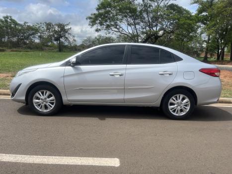 TOYOTA Yaris Sedan 1.5 16V 4P FLEX XL MULTIDRIVE AUTOM�TICO CVT, Foto 3