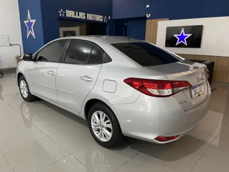 TOYOTA Yaris Sedan 1.5 16V 4P FLEX XL MULTIDRIVE AUTOM�TICO CVT, Foto 2