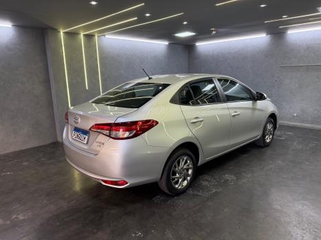 TOYOTA Yaris Sedan 1.5 16V 4P FLEX XS MULTIDRIVE AUTOMTICO CVT, Foto 7
