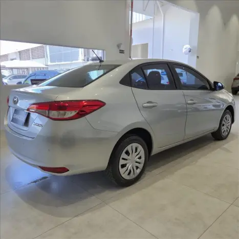 TOYOTA Yaris Sedan 1.5 16V 4P FLEX XL LIVE MULTIDRIVE AUTOMTICO CVT, Foto 4