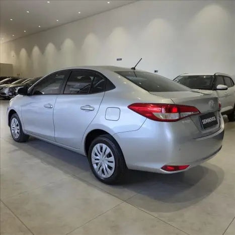 TOYOTA Yaris Sedan 1.5 16V 4P FLEX XL LIVE MULTIDRIVE AUTOMTICO CVT, Foto 6