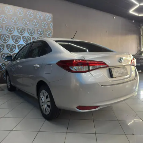 TOYOTA Yaris Sedan 1.5 16V 4P FLEX XL MULTIDRIVE AUTOM�TICO CVT, Foto 4