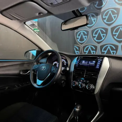 TOYOTA Yaris Sedan 1.5 16V 4P FLEX XL MULTIDRIVE AUTOM�TICO CVT, Foto 7