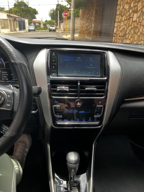 TOYOTA Yaris Sedan 1.5 16V 4P FLEX XLS CONNECT MULTIDRIVE AUTOM�TICO CVT, Foto 6