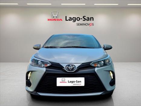 TOYOTA Yaris Sedan 1.5 16V 4P FLEX XS MULTIDRIVE AUTOM�TICO CVT, Foto 2