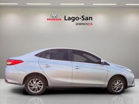 TOYOTA Yaris Sedan 1.5 16V 4P FLEX XS MULTIDRIVE AUTOM�TICO CVT, Foto 4