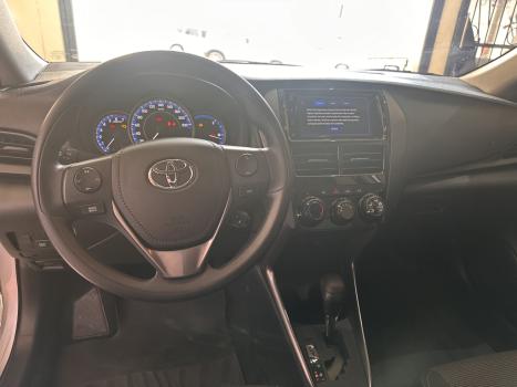 TOYOTA Yaris Sedan 1.5 16V 4P FLEX XL MULTIDRIVE AUTOM�TICO CVT, Foto 6