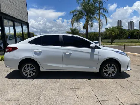 TOYOTA Yaris Sedan 1.5 16V 4P FLEX XS MULTIDRIVE AUTOM�TICO CVT, Foto 4