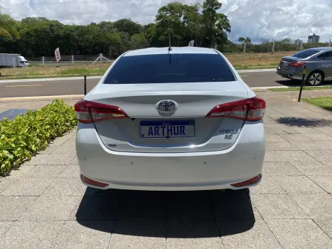 TOYOTA Yaris Sedan 1.5 16V 4P FLEX XS MULTIDRIVE AUTOM�TICO CVT, Foto 6