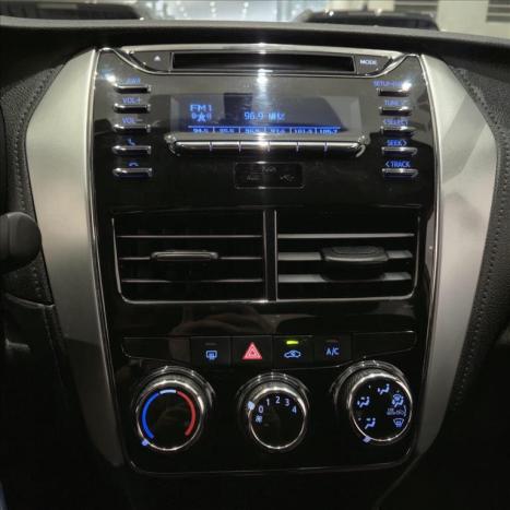 TOYOTA Yaris Sedan 1.5 16V 4P FLEX XL MULTIDRIVE AUTOM�TICO CVT, Foto 8