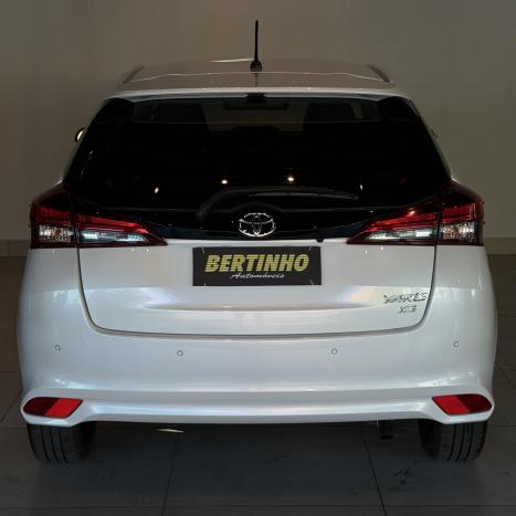 TOYOTA Yaris Sedan 1.5 16V 4P FLEX XS CONNECT MULTIDRIVE AUTOM�TICO CVT, Foto 3