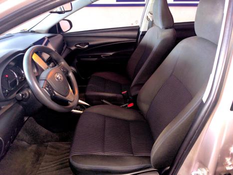 TOYOTA Yaris Sedan 1.3 16V 4P FLEX XL MULTIDRIVE AUTOM�TICO CVT, Foto 7