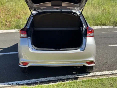 TOYOTA Yaris Sedan 1.5 16V 4P FLEX XLS CONNECT MULTIDRIVE AUTOM�TICO CVT, Foto 8