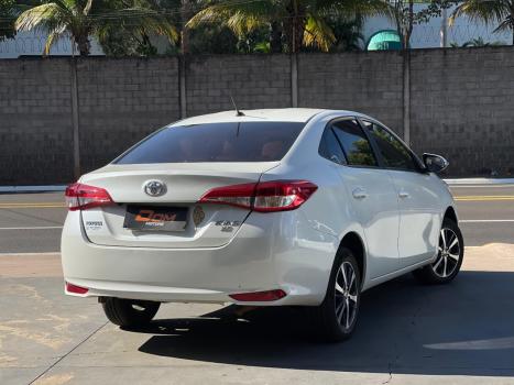 TOYOTA Yaris Sedan 1.5 16V 4P FLEX XS CONNECT MULTIDRIVE AUTOM�TICO CVT, Foto 4