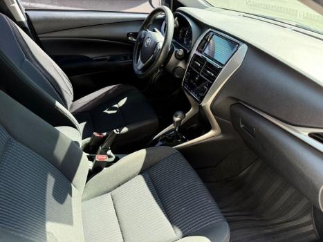 TOYOTA Yaris Sedan 1.5 16V 4P FLEX PLUS MULTIDRIVE AUTOM�TICO CVT, Foto 12