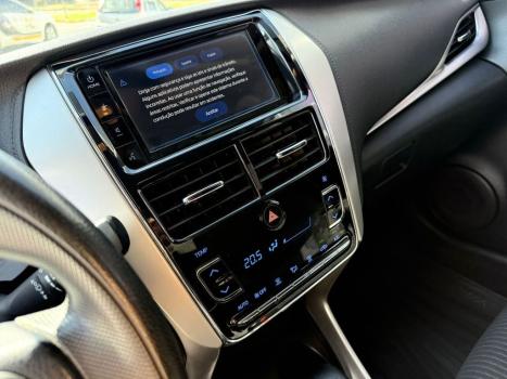 TOYOTA Yaris Sedan 1.5 16V 4P FLEX PLUS MULTIDRIVE AUTOM�TICO CVT, Foto 13