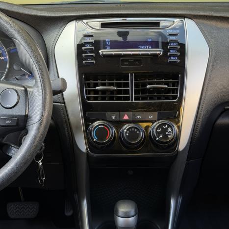 TOYOTA Yaris Sedan 1.5 16V 4P FLEX XL MULTIDRIVE AUTOM�TICO CVT, Foto 13