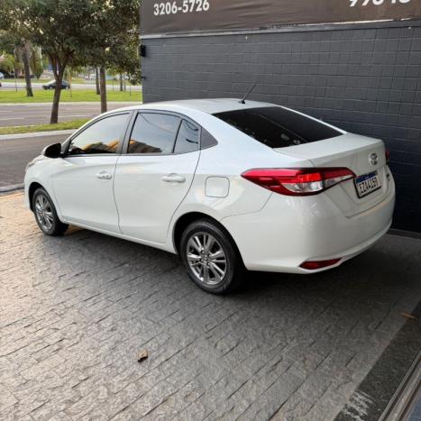 TOYOTA Yaris Sedan 1.3 16V 4P FLEX XL PLUS TECH MULTIDRIVE AUTOM�TICO CVT, Foto 3