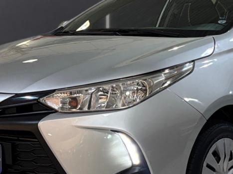 TOYOTA Yaris Sedan 1.5 16V 4P FLEX XL LIVE MULTIDRIVE AUTOM�TICO CVT, Foto 3