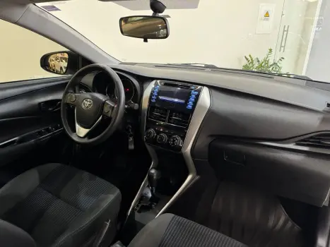 TOYOTA Yaris Sedan 1.5 16V 4P FLEX XL LIVE MULTIDRIVE AUTOM�TICO CVT, Foto 17