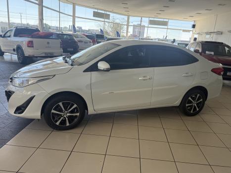 TOYOTA Yaris Sedan 1.5 16V 4P FLEX XS MULTIDRIVE AUTOM�TICO CVT, Foto 4