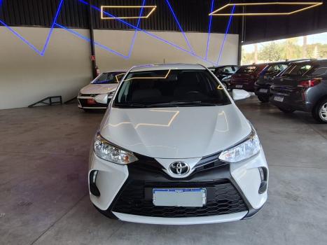TOYOTA Yaris Sedan 1.5 16V 4P FLEX PLUS MULTIDRIVE AUTOM�TICO CVT, Foto 2