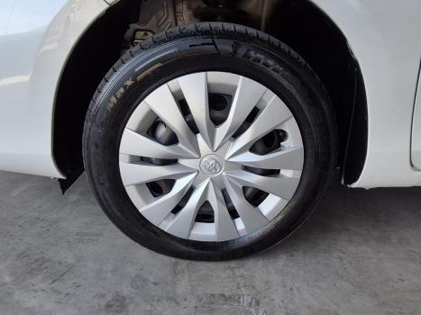 TOYOTA Yaris Sedan 1.5 16V 4P FLEX PLUS MULTIDRIVE AUTOM�TICO CVT, Foto 14