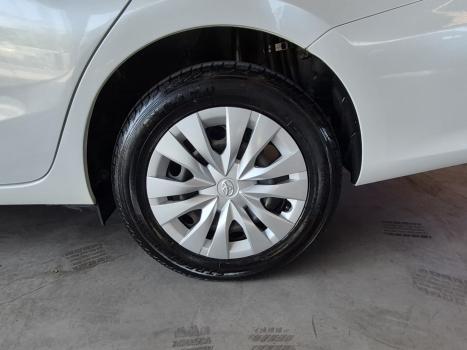 TOYOTA Yaris Sedan 1.5 16V 4P FLEX PLUS MULTIDRIVE AUTOM�TICO CVT, Foto 15