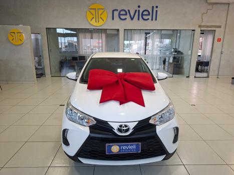 TOYOTA Yaris Sedan 1.5 16V 4P FLEX XL MULTIDRIVE AUTOM�TICO CVT, Foto 3