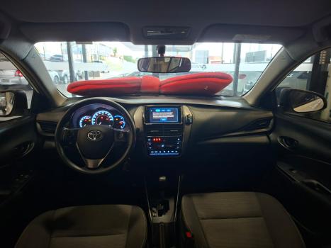 TOYOTA Yaris Sedan 1.5 16V 4P FLEX XL MULTIDRIVE AUTOM�TICO CVT, Foto 7