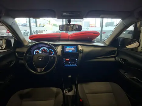 TOYOTA Yaris Sedan 1.5 16V 4P FLEX XL MULTIDRIVE AUTOMÁTICO CVT, Foto 7