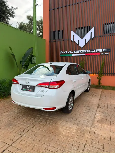 TOYOTA Yaris Sedan 1.5 16V 4P FLEX XS MULTIDRIVE AUTOM�TICO CVT, Foto 9