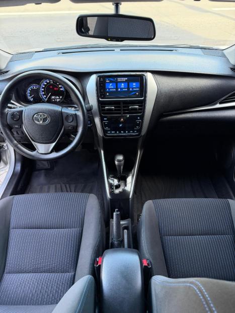 TOYOTA Yaris Sedan 1.5 16V 4P FLEX XL PLUS CONNECT MULTIDRIVE AUTOM�TICO CVT, Foto 14