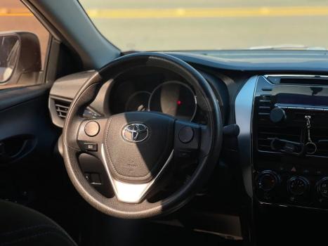 TOYOTA Yaris Sedan 1.5 16V 4P FLEX XL PLUS TECH MULTIDRIVE AUTOMÁTICO CVT, Foto 10