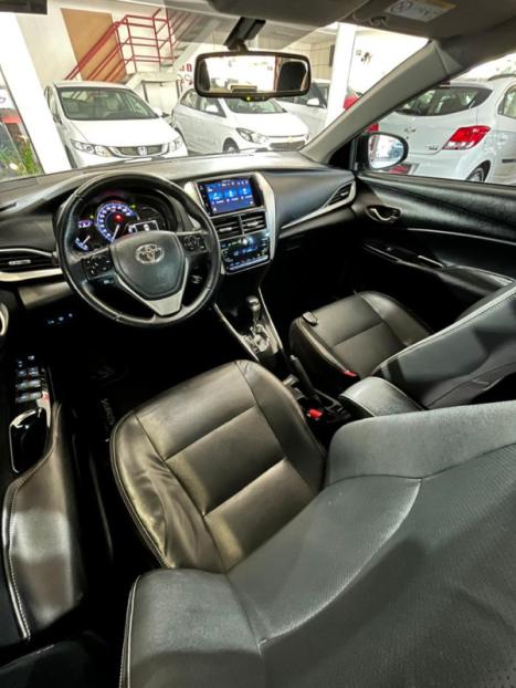 TOYOTA Yaris Sedan 1.5 16V 4P FLEX XS CONNECT MULTIDRIVE AUTOMÁTICO CVT, Foto 17