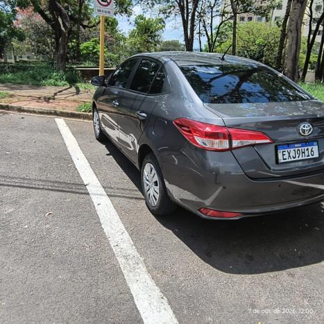 TOYOTA Yaris Sedan 1.5 16V 4P FLEX XL MULTIDRIVE AUTOMÁTICO CVT, Foto 8