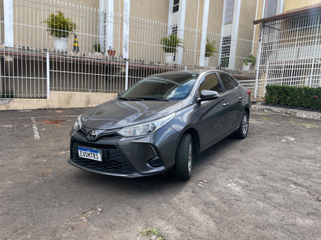 TOYOTA Yaris Sedan 1.5 16V 4P FLEX XS MULTIDRIVE AUTOMÁTICO CVT, Foto 3
