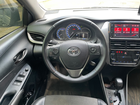 TOYOTA Yaris Sedan 1.5 16V 4P FLEX XS MULTIDRIVE AUTOMÁTICO CVT, Foto 9