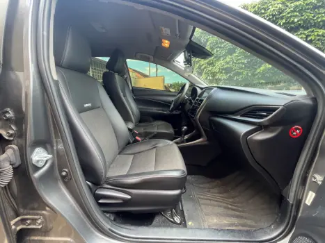 TOYOTA Yaris Sedan 1.5 16V 4P FLEX XS MULTIDRIVE AUTOMÁTICO CVT, Foto 13