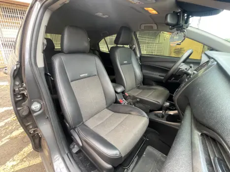TOYOTA Yaris Sedan 1.5 16V 4P FLEX XS MULTIDRIVE AUTOMÁTICO CVT, Foto 14