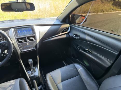 TOYOTA Yaris Sedan , Foto 12