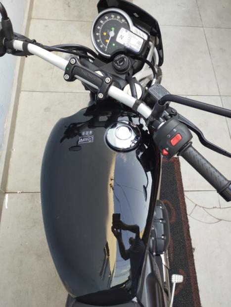 TRIUMPH 400 , Foto 3