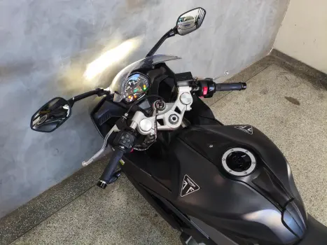 TRIUMPH Daytona 675 , Foto 13