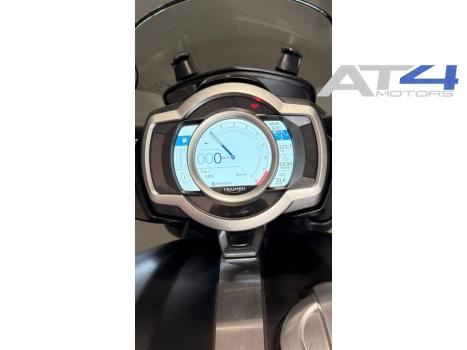 TRIUMPH Rocket III 2300 , Foto 3