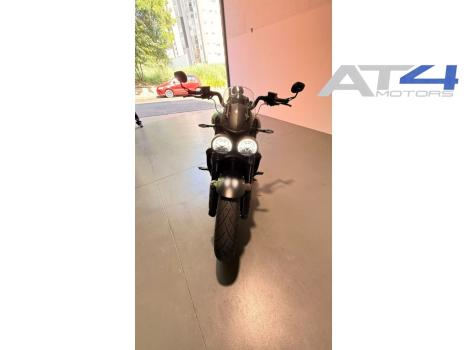 TRIUMPH Rocket III 2300 , Foto 5