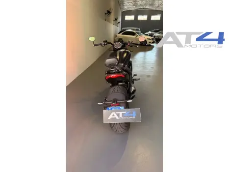 TRIUMPH Rocket III 2300 , Foto 6