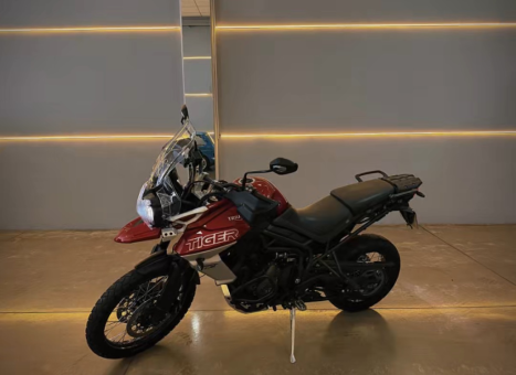 TRIUMPH Tiger 800 XCA, Foto 2